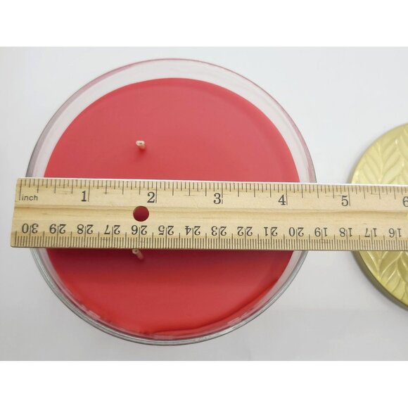 Yankee Candle Sparkling Cinnamon 3-Wick 18oz Scented Jar Candle With Gold Lid - Picture 7 of 8